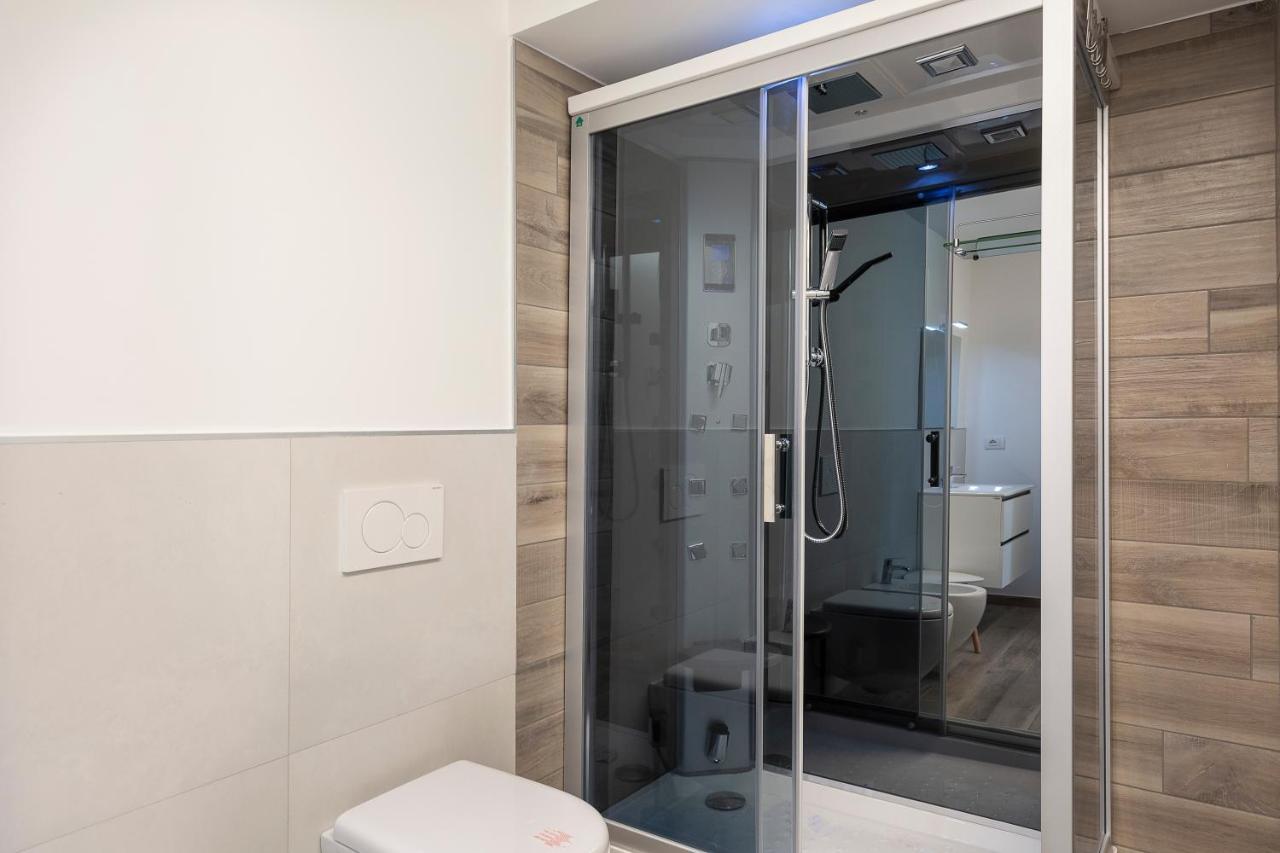 Skylake Penthouse By Impero House Стреза Экстерьер фото